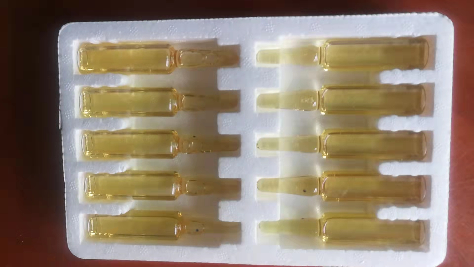 熱毒消炎康注射液，獨特的進口增效因子組方對各種動物熱毒炎癥注射后快速見效，注射一次就搞定的獸醫(yī)常備殺手锏王牌級別藥物