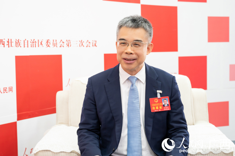 黃智宇代表接受專訪。人民網(wǎng)記者 嚴立政攝