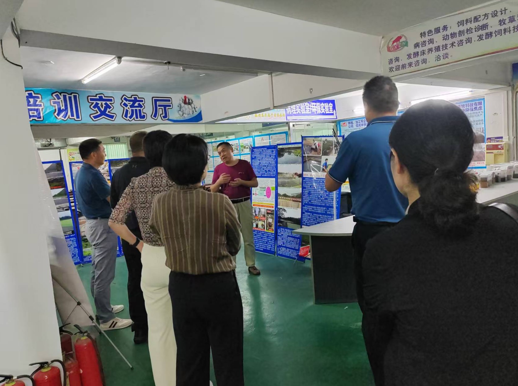 河南農業廳獸醫處蒞臨廣西助農調研獸醫社會化3.jpg